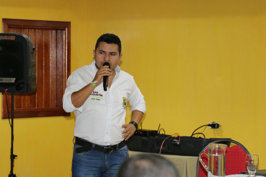 Ministra 4 - alcalde San Agustin